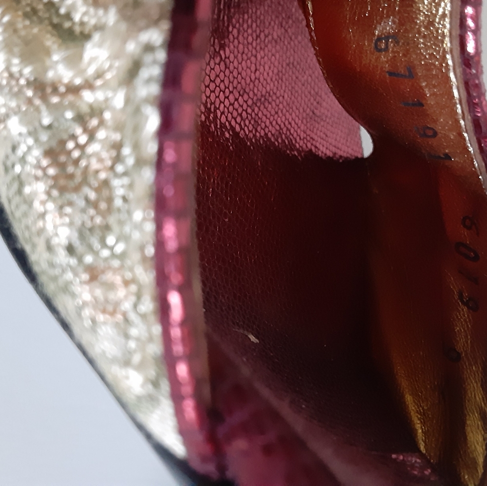 Casadei metallic embroidered sandals 6B - Picture 5 of 14